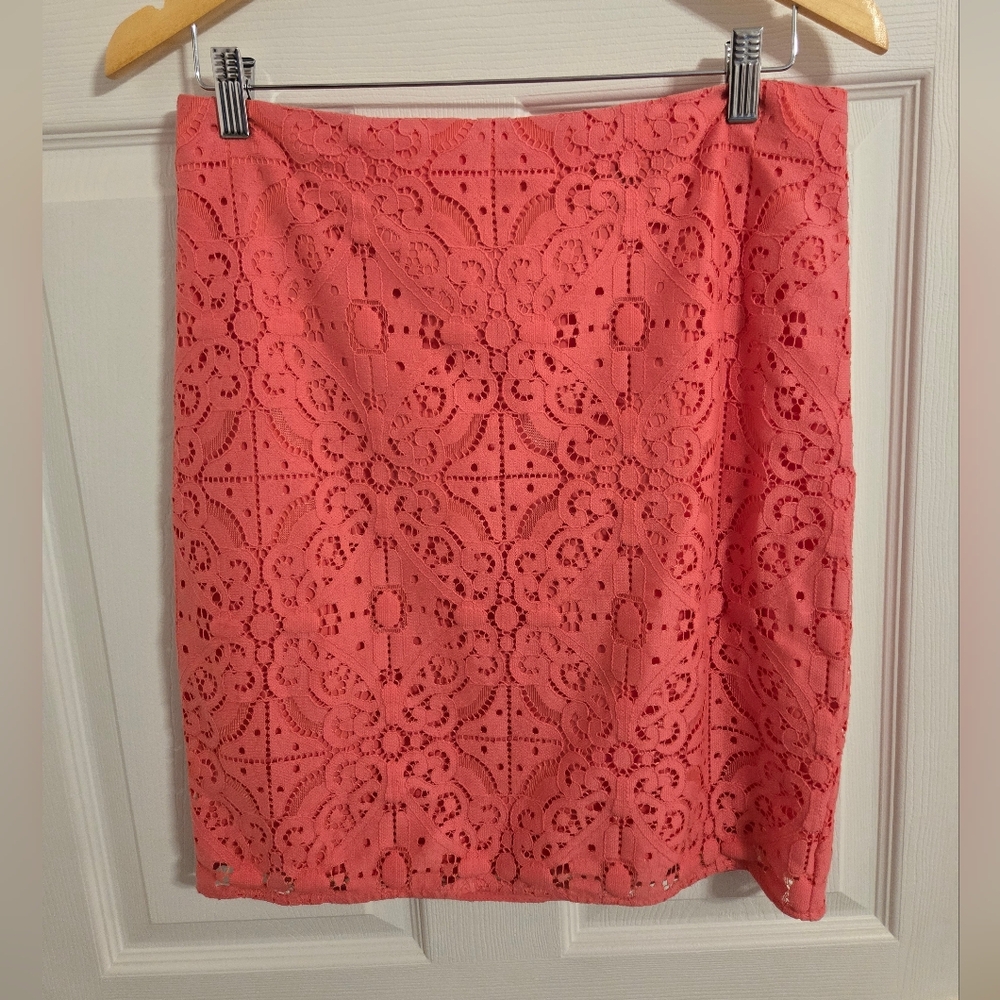Banana Republic Elegant Coral Lace Women's Pencil Skirt Size 6